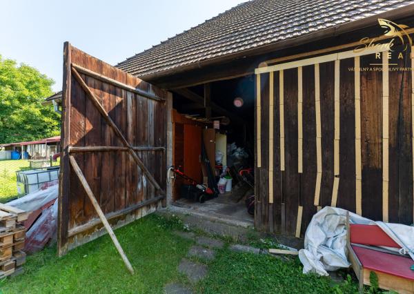 Priestranný rodinný dom s pozemkom 1 623 m² v Pavlovej Vsi – len pár minút od Tatralandie