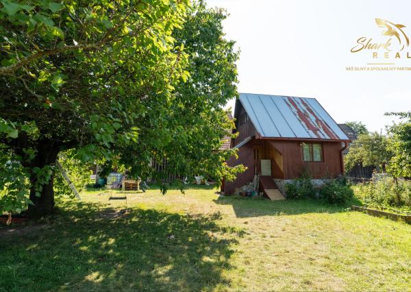 Priestranný rodinný dom s pozemkom 1 623 m² v Pavlovej Vsi – len pár minút od Tatralandie