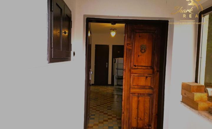 NOVÁ CENA! - Priestranný dom so záhradou - fotografia 5