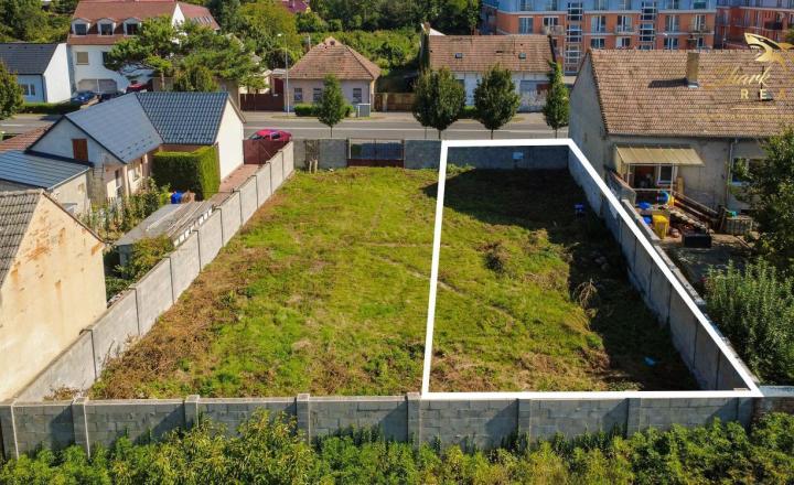Atraktívny stavebný pozemok pri hlavnej ceste v Piešťanoch - fotografia 5