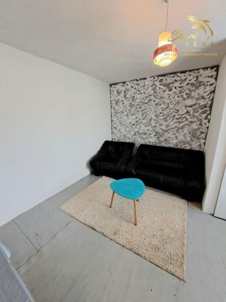 Starší domček s krásnym pozemkom - fotografia 11