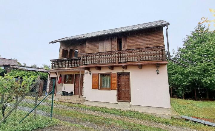 JEDINEČNÁ PONUKA! Rekreačná celoročne obývateľná chata/dom na predaj - fotografia 1