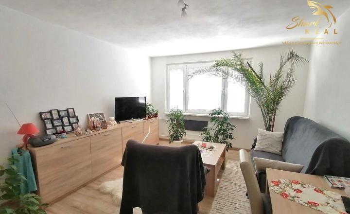 PEKNÝ 2 IZBOVÝ BYT - PO REKONŠTRUKCIÍ - fotografia 1