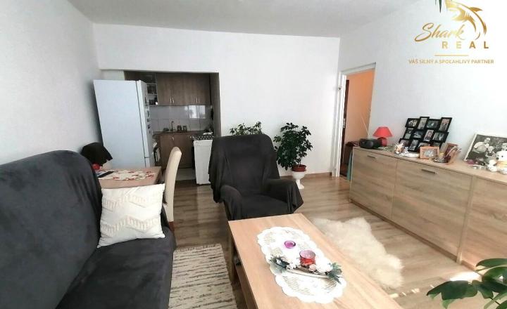 PEKNÝ 2 IZBOVÝ BYT - PO REKONŠTRUKCIÍ - fotografia 3