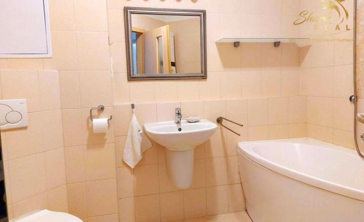 Na prenájom slnečný priestranný 2 izbový byt v Nemšovej - fotografia 5