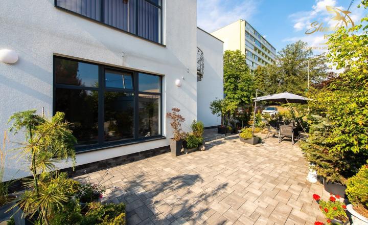 Moderný komerčný priestor v centre Stropkova vo výmere 150 m2 - fotografia 14