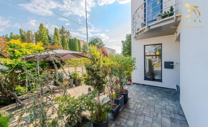 Moderný komerčný priestor v centre Stropkova vo výmere 150 m2 - fotografia 16