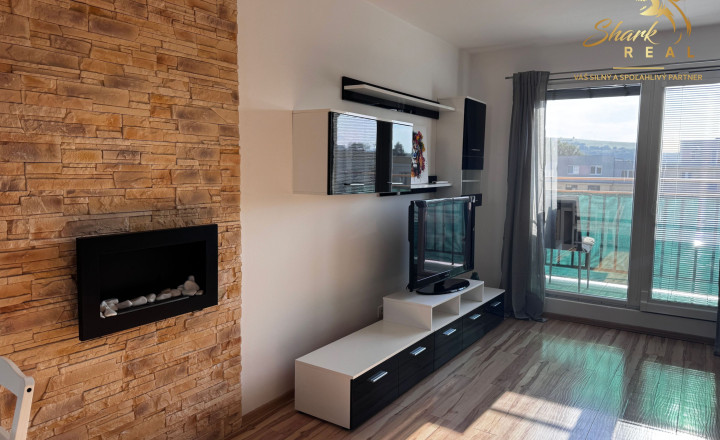Moderný 2-izbový byt s balkónom len pár minút od centra - fotografia 1