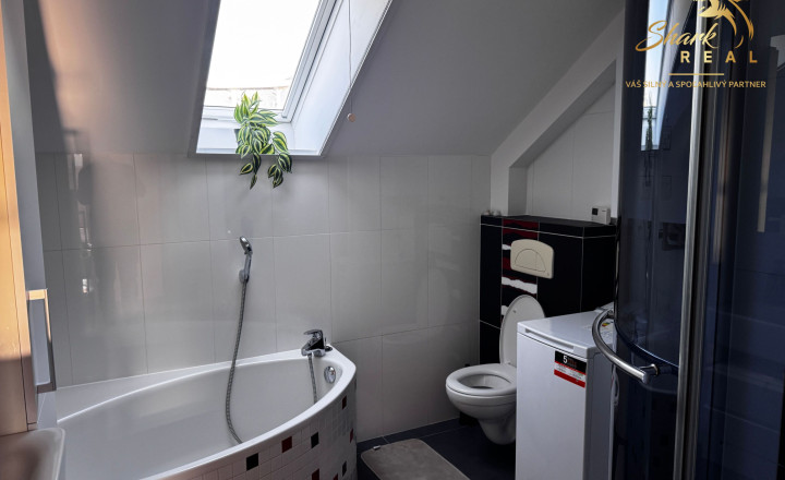 Moderný 2-izbový byt s balkónom len pár minút od centra - fotografia 5