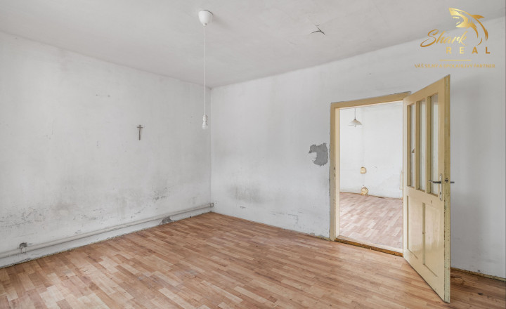 Rodinný dom s potenciálom 2 bytových jednotiek alebo podnikania s bývaním| Vinohrady nad Váhom - fotografia 9