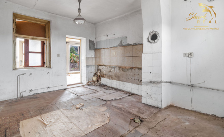 Rodinný dom s potenciálom 2 bytových jednotiek alebo podnikania s bývaním| Vinohrady nad Váhom - fotografia 12