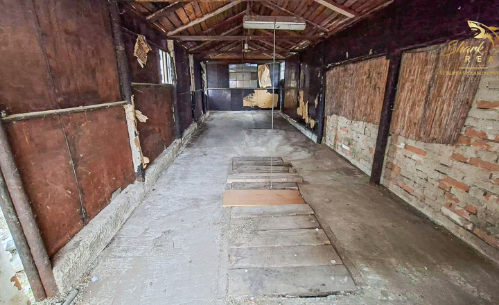 Dom s veľkým potenciálom a množstvom priestoru | Dvory nad Žitavou - fotografia 21