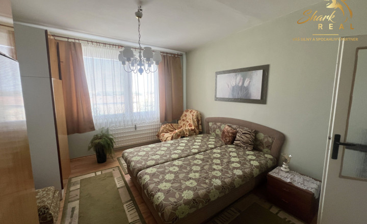 Svetlý 4 izbový byt s balkónom / Levice - fotografia 6