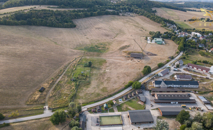 KÚSOK SLOVENSKA PRE VÁŠ FARMÁRSKY SEN – 27 HA, PODKYLAVA - fotografia 5
