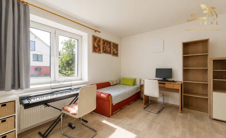 Priestranný rodinný dom s pozemkom 1 623 m² v Pavlovej Vsi – len pár minút od Tatralandie - fotografia 8