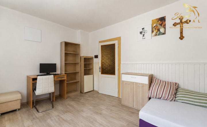 Priestranný rodinný dom s pozemkom 1 623 m² v Pavlovej Vsi – len pár minút od Tatralandie - fotografia 9