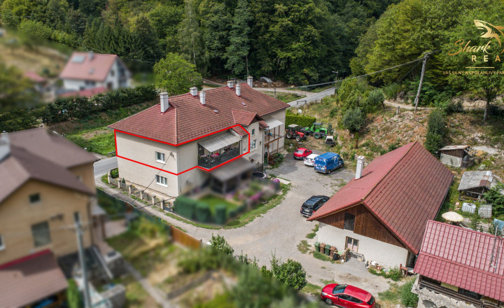 Moderný 4-izbový byt s garážou, bazénom a záhradou v lone prírody - fotografia 8