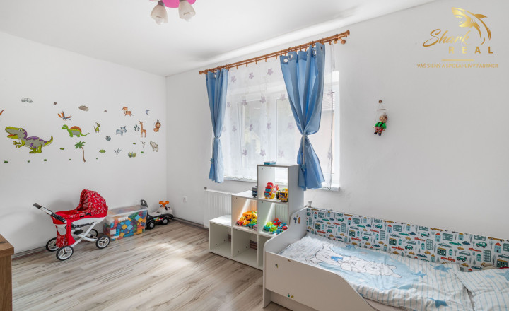 Moderný 4-izbový byt s garážou, bazénom a záhradou v lone prírody - fotografia 13