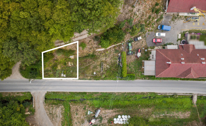 Moderný 4-izbový byt s garážou, bazénom a záhradou v lone prírody - fotografia 26