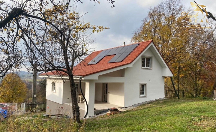 EXKLUZÍVNE - Jedinečná nehnuteľnosť s výhľadom na okolitú prírodu - fotografia 9