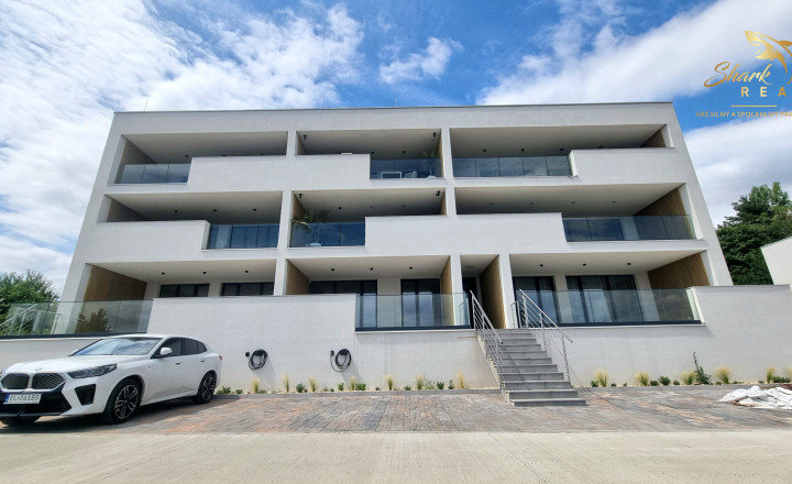 Moderný 3-izbový apartmán s veľkou terasou – Zemplínska šírava - fotografia 1