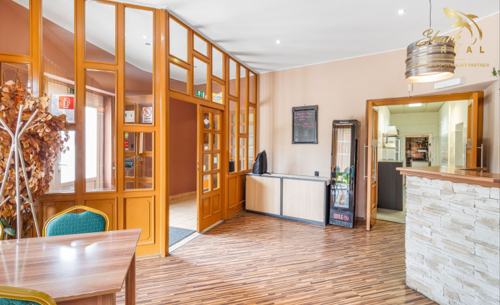 NA PREDAJ - Exkluzívne - Reštaurácia s terasou, barom a apartmánom. - fotografia 5