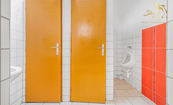 NA PREDAJ - Exkluzívne - Reštaurácia s terasou, barom a apartmánom. - fotografia 11