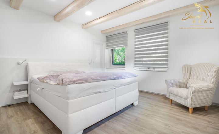 Exkluzívna rodinná vila v srdci Nízkych Tatier | Bystrá | 385 m² | Pozemok 979 m² - fotografia 8