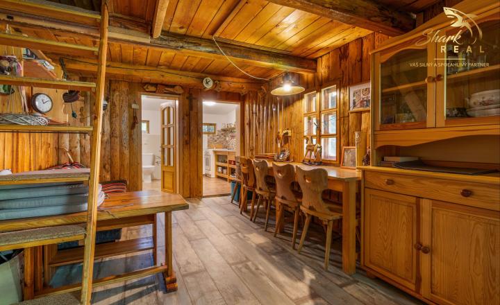 Exkluzívna rodinná vila v srdci Nízkych Tatier | Bystrá | 385 m² | Pozemok 979 m² - fotografia 18