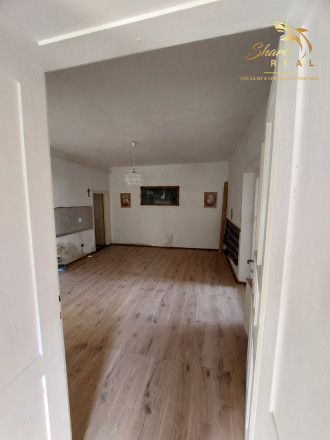 Exkluzívne na predaj rodinný dom s hosťovským domčekom, garážou a veľkým pozemkom v Bódvaszilase, Máďarsko - fotografia 6