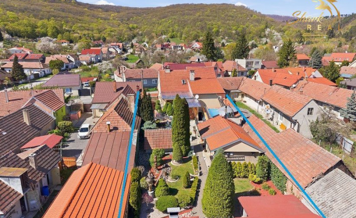 5-izbový RODINNÝ DOM, bazén, terasa, altánok, zeleň, VAŠE NOVÉ MIESTO PRE ŽIVOT - fotografia 2