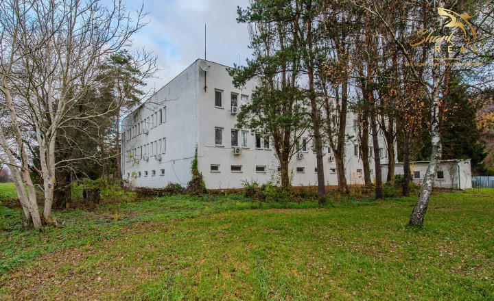 Na predaj/prenájom ubytovací objekt Koškovce - fotografia 3