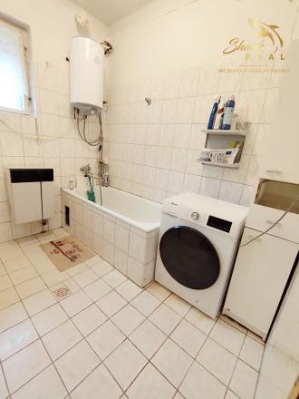Rodinný dom s veľkorysým investičným pozemkom - fotografia 17