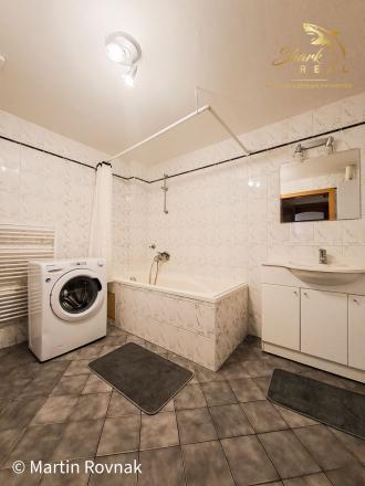 Exkluzívny mezonet na skok od Downtownu - tiché bývanie, ako aj predpripravená investícia - fotografia 14