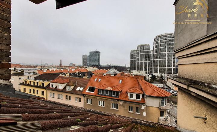 Exkluzívny mezonet na skok od Downtownu - tiché bývanie, ako aj predpripravená investícia - fotografia 31