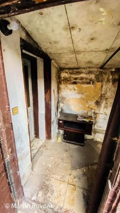 Rodinný dom s projektom a povolením v tichej časti Devínskej Novej Vsi - fotografia 7