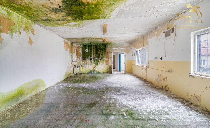 OBCHODNO - SKLADOVÝ PRIESTOR , kaviareň, potraviny alebo iné služby? - fotografia 8