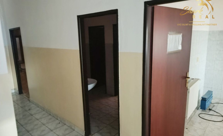 Výrobno-skladová budova - fotografia 3