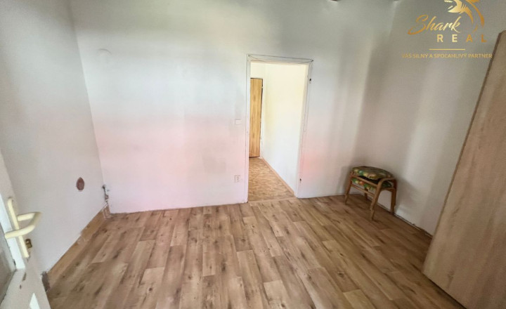 Rodinný dom vhodný ako investícia obec Radava - fotografia 12