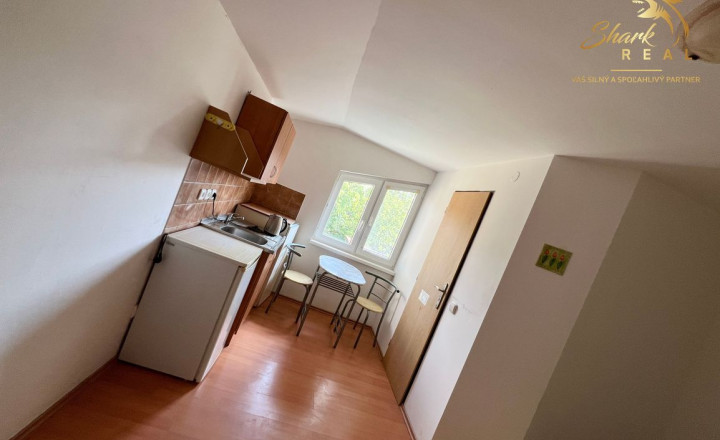 Rodinný dom vhodný ako investícia obec Radava - fotografia 13