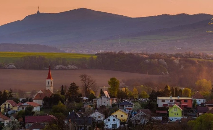Stavebné pozemky neďaleko Nitry - fotografia 5