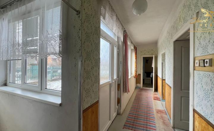 Rodinný dom s 20á pozemkom v obci Semerovo - fotografia 8