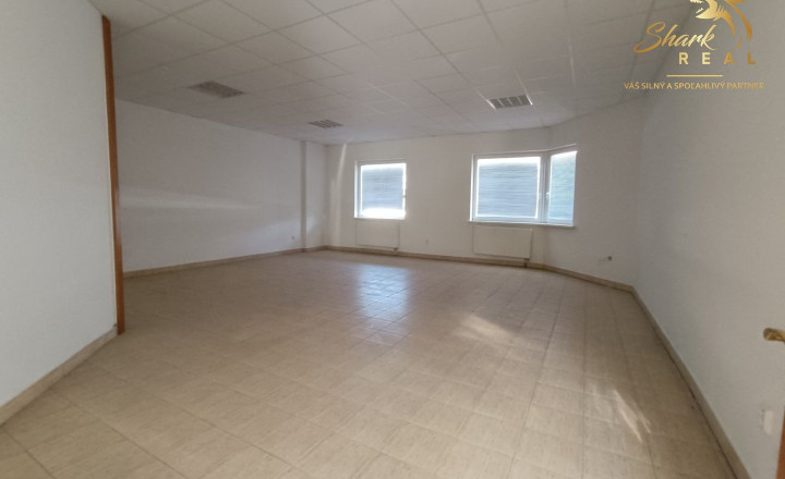 Administratívno-apartmánová budova - fotografia 15