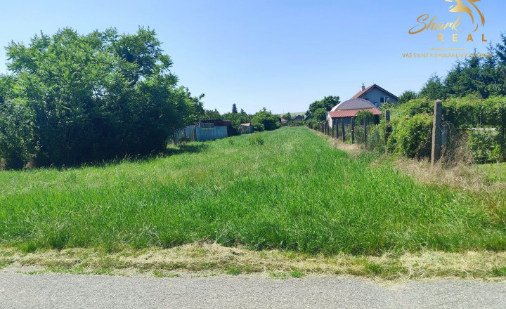 Ponúkam na predaj krásny pozemok vo výbornej lokalite. - fotografia 2