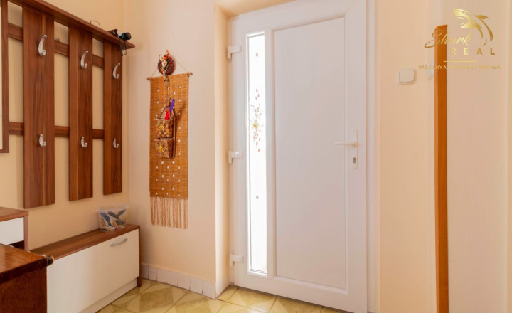 ZNÍŽENÁ CENA rodinný dom pri Piešťanoch - fotografia 19