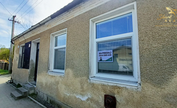 Dva rodinné domy na predaj v centre Žarnovice - fotografia 21