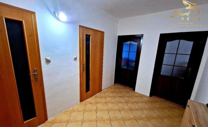 PEKNÝ 2,5 IZBOVÝ BYT -  VÝBORNÁ LOKALITA - fotografia 4