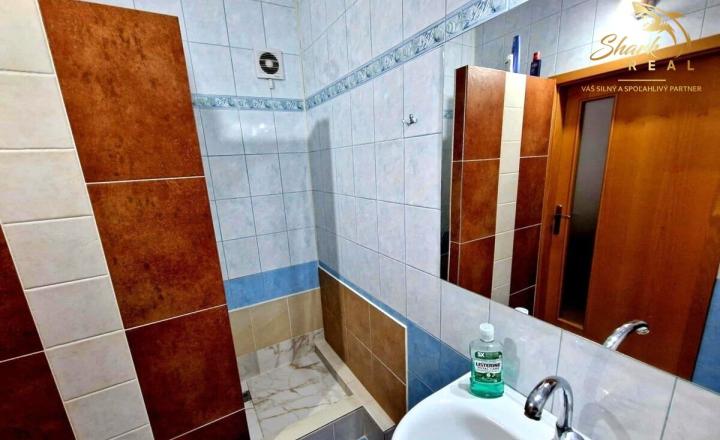 PEKNÝ 2,5 IZBOVÝ BYT -  VÝBORNÁ LOKALITA - fotografia 11