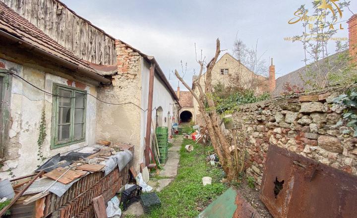 Znížená cena - Jedinečná príležitosť - Historický vinársky dom v samotnom srdci Pezinka - fotografia 8