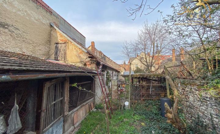 Znížená cena - Jedinečná príležitosť - Historický vinársky dom v samotnom srdci Pezinka - fotografia 9